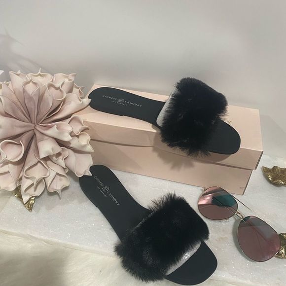 CHINESE Laundry Flats - Picture 7 of 7